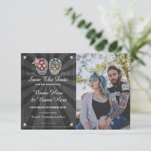 Sla de datum schedel fotokaart gotische bruiloft save the date (Staand voorkant)