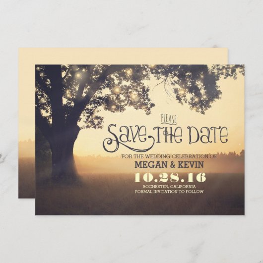 Sla de datum uitnodiging met boom en lichten (Voorkant / Achterkant)