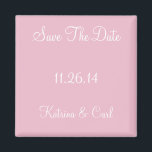 Sla de datum van het Cameo Roze op Magneet<br><div class="desc">Save The Date Monogram Magnets Met Bride's Name,  Groom's Name en Wedding Date Designer Solid Color Style Option - stijlvolle en aanpasbare  Design Option - Cameo Pink Upscale Color Coordinating Full Color gepersonaliseerde magneten zullen perfect zijn voor het verzenden naar genodigde bruiloftsgasten als bruiloft bewaar de datum herinneringen.</div>