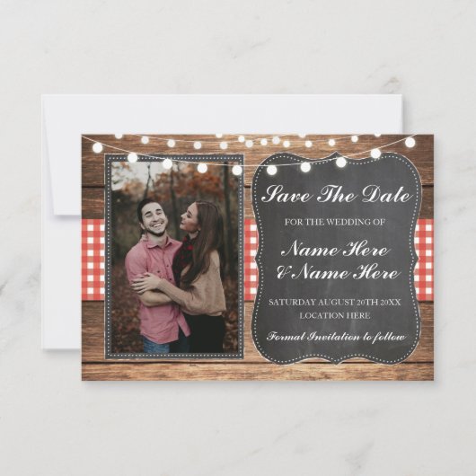 Sla de datum waarop Chalk Wood Rustic Red Check Ph Save The Date (Voorkant)