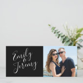 Sla de datumkaartjes met foto op save the date (Staand voorkant)