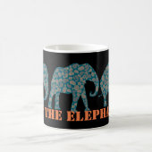 Sla de Elephants Paisley op de zwarte koffie Mok o (Center)