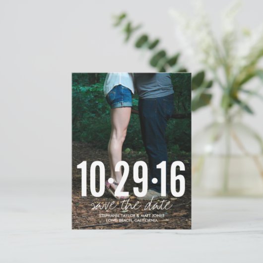 Sla het Briefkaart van de datumfoto, grote datum o (Staand voorkant)