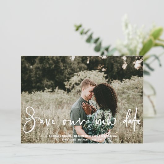 Sla onze nieuwe datum wijziging van de plannen bru save the date (Staand voorkant)