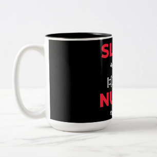 Slaap de hele dag zuster de hele nacht tweekleurige koffiemok