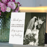 Slaap in vredesscript fotogedenken fotoplaat<br><div class="desc">Elegant foto-herinneringsplek in het liefhebbende geheugen van uw partner. De herdenkingsformulering is volledig bewerkbaar en luidt op dit moment: "bedankt voor een leven lang van liefde en geluk, in vrede, mijn liefhebber". Het wordt letterlijk gemaakt in handgeschreven manuscript en in hoofdletters typografie. U kunt de formulering zoveel mogelijk behouden of...</div>