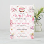 Slaap onder snacks partij meisjes verjaardag kaart (Staand voorkant)