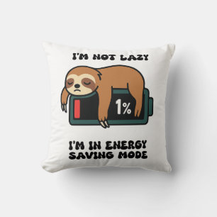 Slaapdronken Luiaard Energie Modus T-Shirt – Grapp Kussen