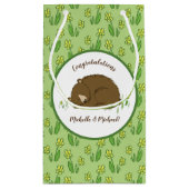 Slaapend Beer Baby shower Woodland Klein Cadeauzakje (Achterkant)