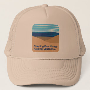 Slaapend Beer Dunes National Lakeshore Trucker Pet