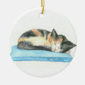 Slaapend Calico Kitten kerstversiering Keramisch Ornament (Voorkant)