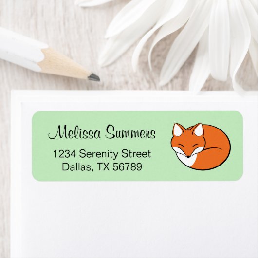 Slaapende Cartoon Fox op groen Etiket (Insitu)