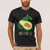 Slaapende kat Avocado Cute Vegetable Animal Pun T-shirt (Voorkant)
