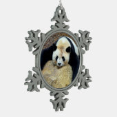 Slaapende reuzenpanda op een puzzelpuzz tin sneeuwvlok ornament (Links)