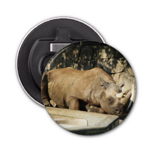 Slaapende Rhino Button Flesopener