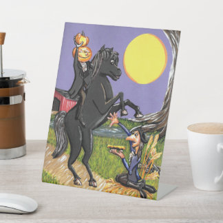 Slaapholle Kunst Illustratie Weergave Reclamebord Met Voetstuk