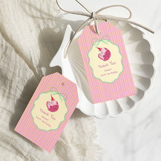 Slaapkat 1e Verjaardag Gele Strepen Cadeaulabel
