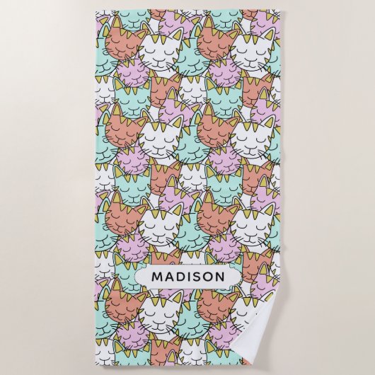 Slaapkattenpatroon handdoek met eigen naam (Voorkant)