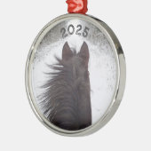 Slaapse Uitzicht van zwarte paarden, Snowy Tree Li Metalen Ornament (Links)