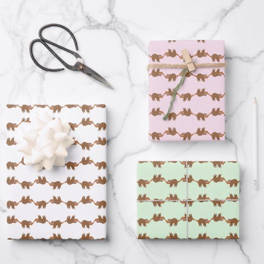 Slaapsleuf in een boomkaard met meerdere kleuren inpakpapier vel (Voorkant)