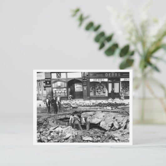 Slag om Groot-Brittannië en de Blitz: #18 Mend Briefkaart (Staand voorkant)