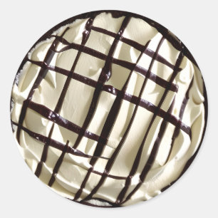 Slagroom en chocolade siroop taart ronde sticker