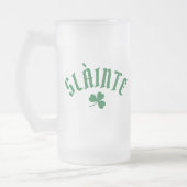 SLÁINTE Funny Irish St. Patrick's Day Green Clover Matglas Bierpul (Links)