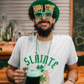 SLÁINTE Funny Irish St. Patrick's Day Green Clover T-shirt