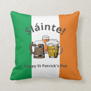 Sláinte! HAPPY ST PATRICKS DAY Cartoon Beers Kussen