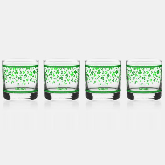 Sláinte Lucky Irish Shamrocks Design Personalized Whisky Glas (Achterkant)