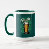 Slàinte! Saint Patrick's Day Pint van bier op groe Mok (Links)
