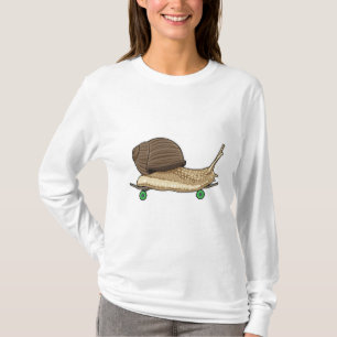 Slak als Skater met Skateboard T-shirt
