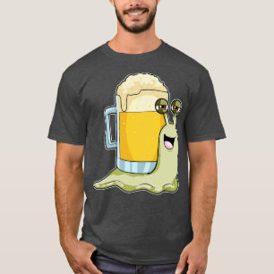 Slak met glas bier t-shirt