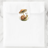 Slak Onder Paddenstoel Ronde Sticker (Tas)