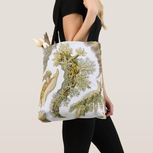 slakken en Zeeen slakken van Ernst Haeckel Tote Bag (Dichtbij)