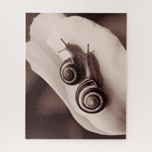 Slakken op Roos, Jigzaag Puzzle Legpuzzel (Verticaal)