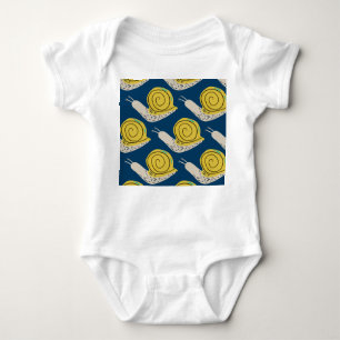 Slakken silhouetten: geel, roze patroon. romper