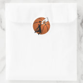 Slam Dunk Basketball Player met Hoop op Ball Ronde Sticker (Tas)