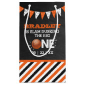 Slam Dunking the Big One | Basketball 1e verjaarda Klein Cadeauzakje (Achterkant)