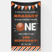 Slam Dunking the Big One | Basketball 1e verjaarda Spandoek (Verticaal)