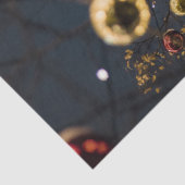 Slangen en gouden kerstversieringen met glans tissuepapier (Detail)