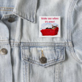 Slank in helder rood mandje op maat vierkante button 5,1 cm (In situ)