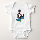 Slanke als Skater met Skateboard Romper (Voorkant)