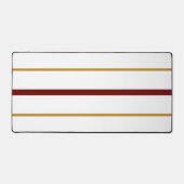 Slanke diep rood bruin racestrepen op wit bureaumat (Voorkant)