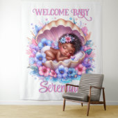 Slapen Baby Girl in Seashell Bloemenpastel Wandkleed (In situ)