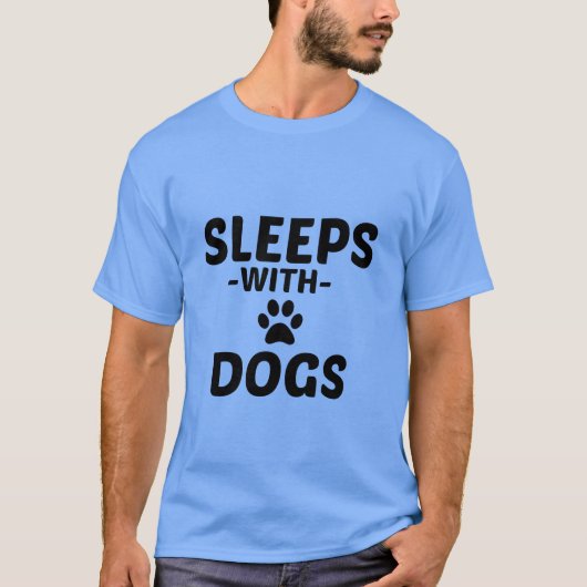 SLAPEN MET DOGS PAW PRINT T-SHIRT (Voorkant)