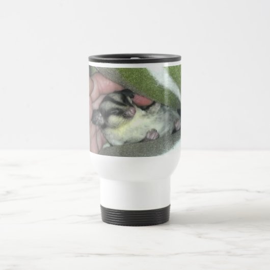 Slapen van suikerglider in mandje reisbeker (Center)