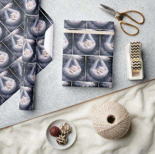 Slapende kitten in een tule hangmat cadeaupapier
