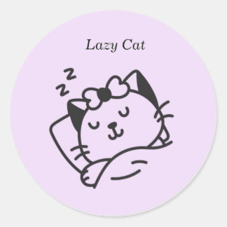 Slapende schattige kat paarse sticker. ronde sticker