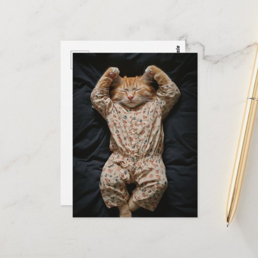 Slaperige gemberkat in pyjama briefkaart (Voorkant / Achterkant in situ)